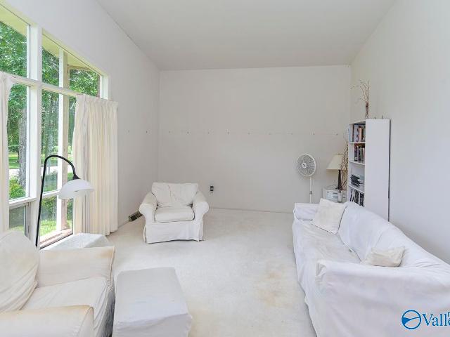 1217 Kingsway Road