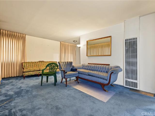 1218 E 124th