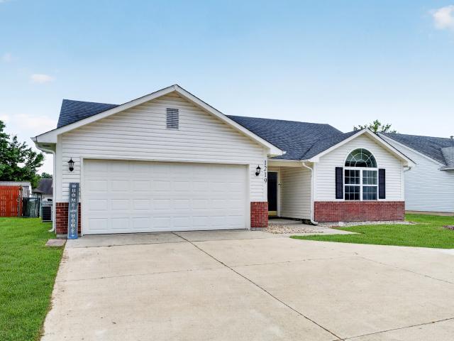 1219 E McKay Road