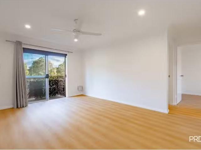12/19 Preston St, Jamisontown Apartment for rent Listed by Ra.