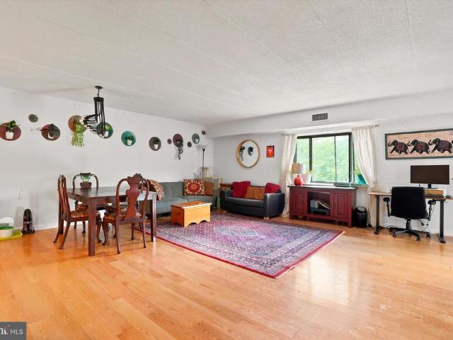 1219 W Wynnewood Road # 413