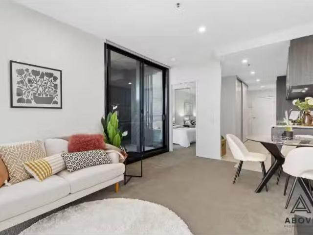 1210/3 Grazier Lane, Belconnen Apartment for rent Listed by Z.