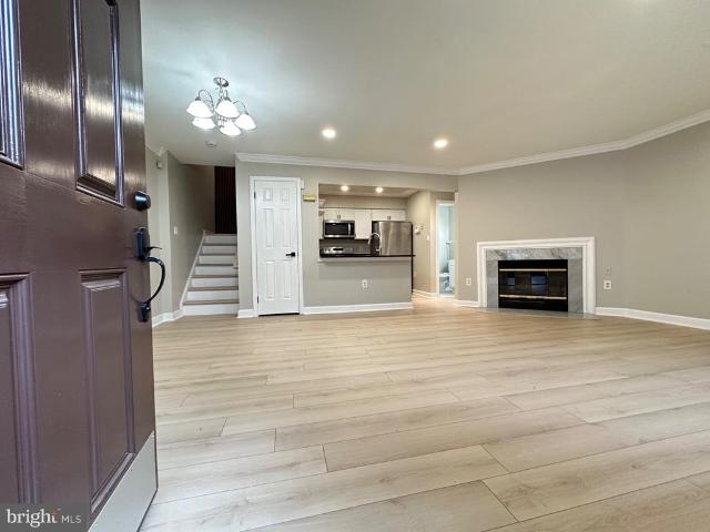 12103 Salemtown Dr