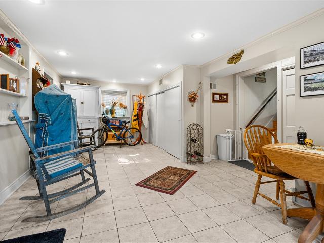 12101 Oakridge Road