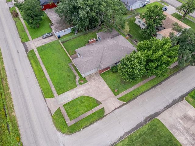 1210 N 18th Place