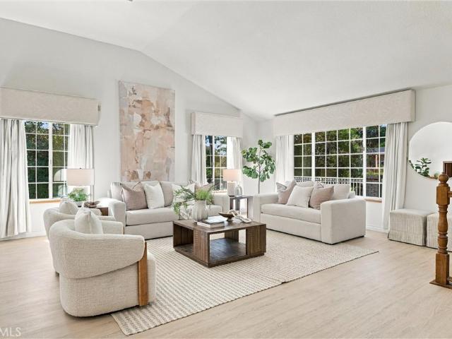 1210 Encinas Drive