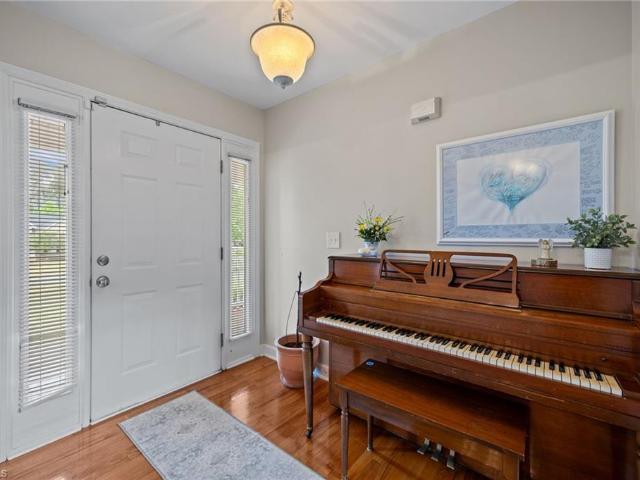 1210 Foxhaven Drive