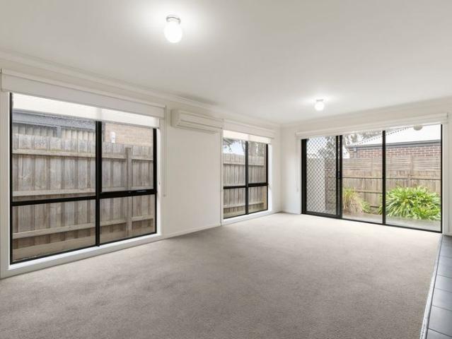12/10 Kingfisher Court, HASTINGS