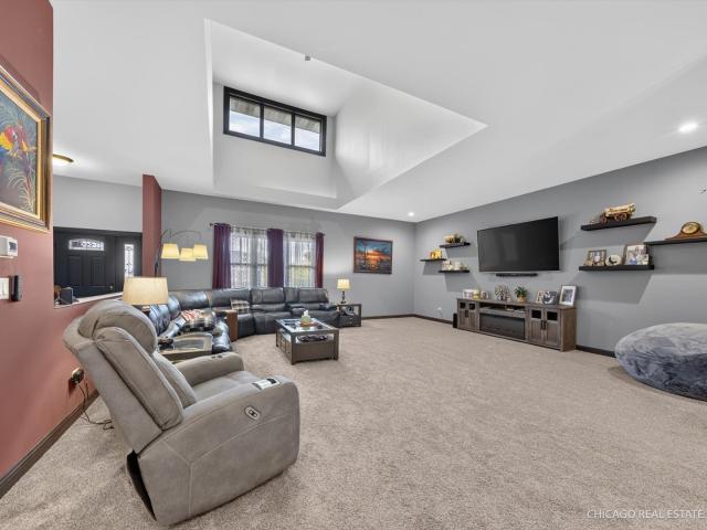 1210 Stonegate Drive