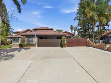 1210 Versailles Circle