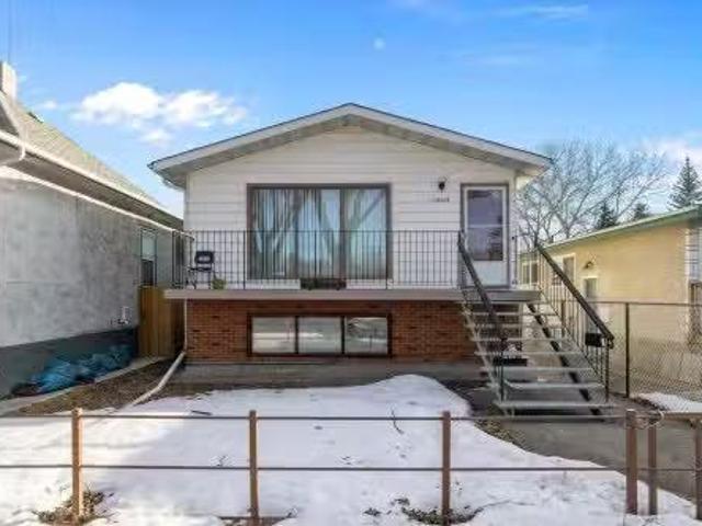 12117 91 Street, Edmonton, AB, T5B 4C2 house for sale Listi.