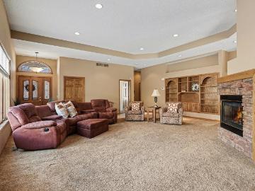12118 Bluebird Circle NW