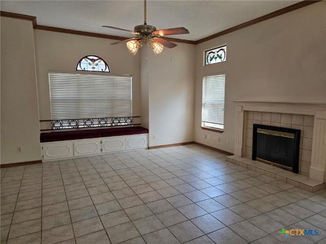 1211 Meadow Run