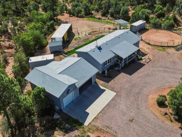 1211 n heather circle