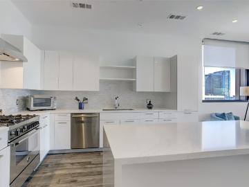 1211 Caroline St, Unit 1001, Houston, TX 77002 | MLS #58416