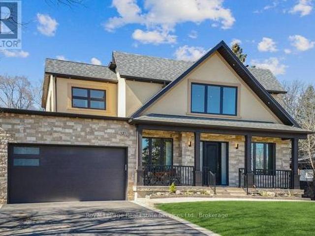1211 Pinegrove Road, Oakville Wo West, ON, L6L 2W8 Luxury House for sale | Listing ID W13855 | Royal LePage Carriage Trade Luxury Properties