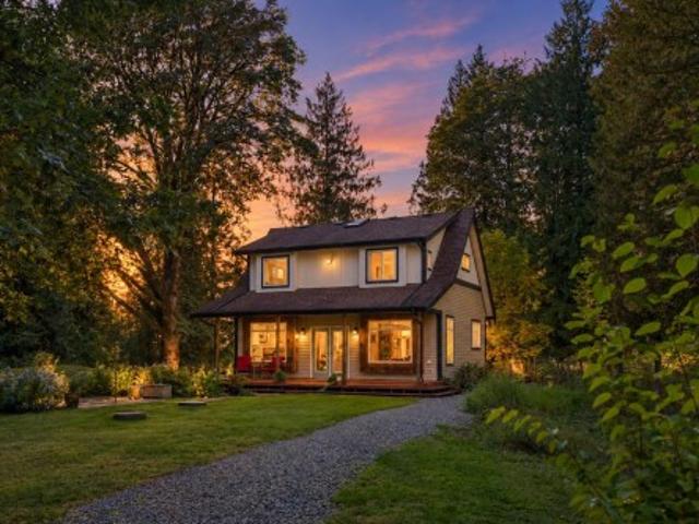 12121 Street, Maple Ridge, BC, V2W 1P1 house for sale | Listing ID R3169 | Royal LePage