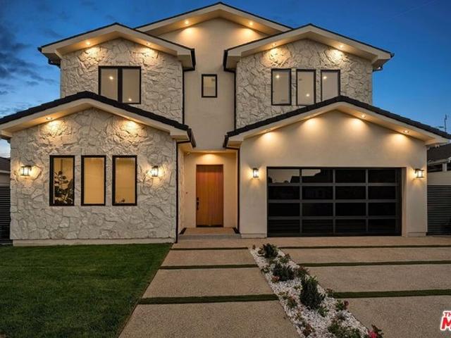 12122 Ivy Pl, Los Angeles, CA 90064