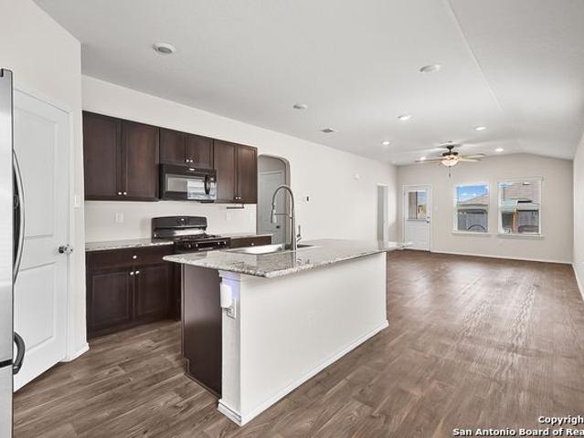 12122 pease riv, san antonio, us, tx
