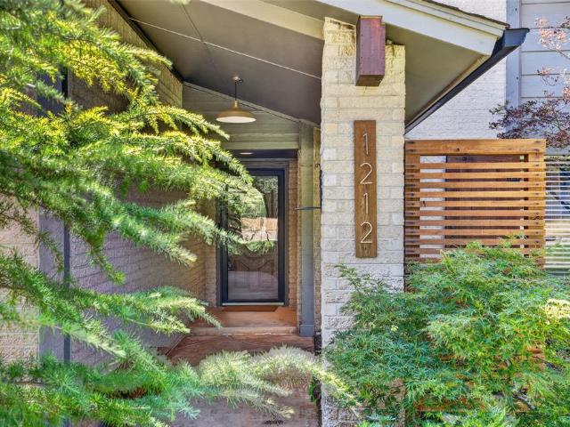 1212 Devonshire Court
