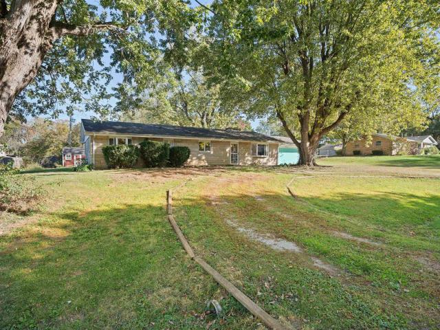 1212 Doud Drive