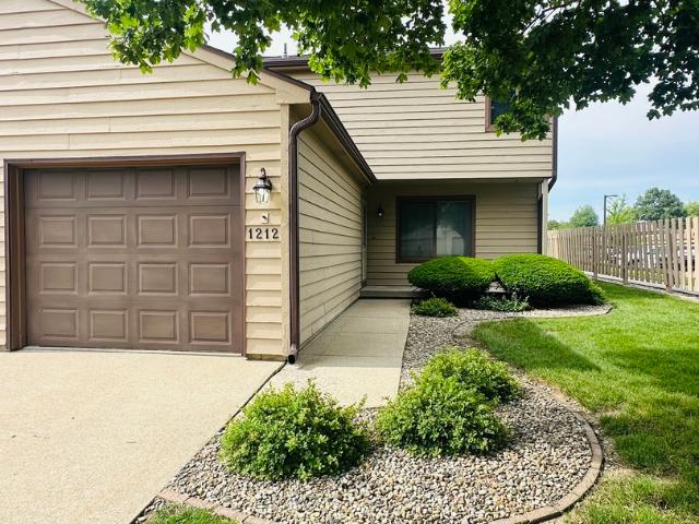 1212 Lancaster Drive # 1212