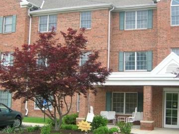 1212 Pearl St 1 bed, 1 full bath