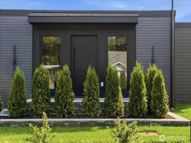 1212 rd Avenue SE