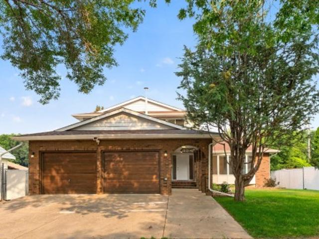 1212 Street Nw, Edmonton, AB, T5W 2M8 house for sale | Listing ID E4500 | Royal LePage