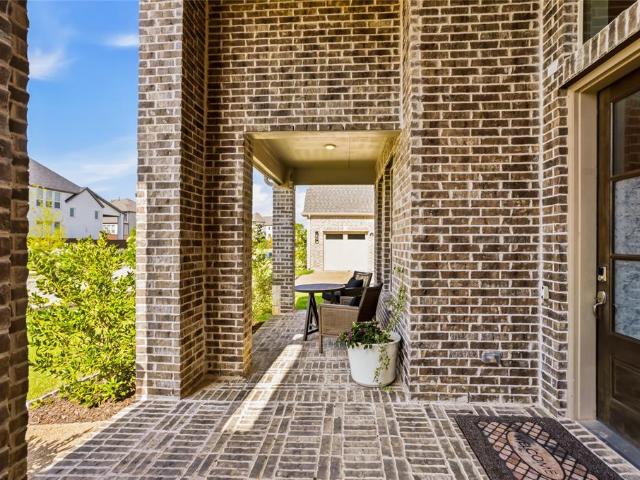 1212 Sapphire Lane