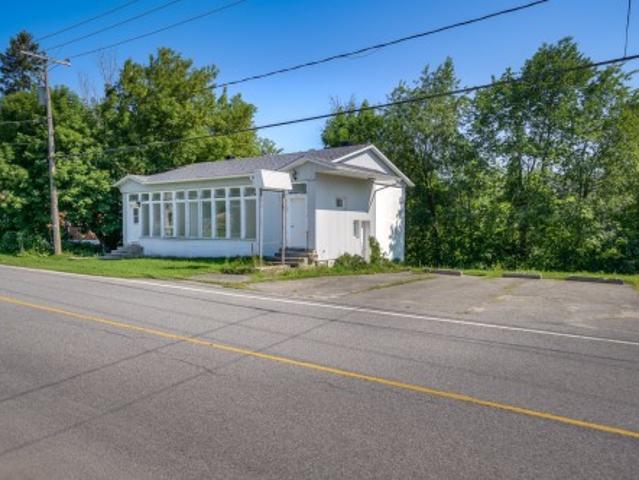 1212 1 Ch. Élie Auclair, Saint Polycarpe, QC, J0P 1X0 house for sale | Listing ID 11984 | Royal LePage