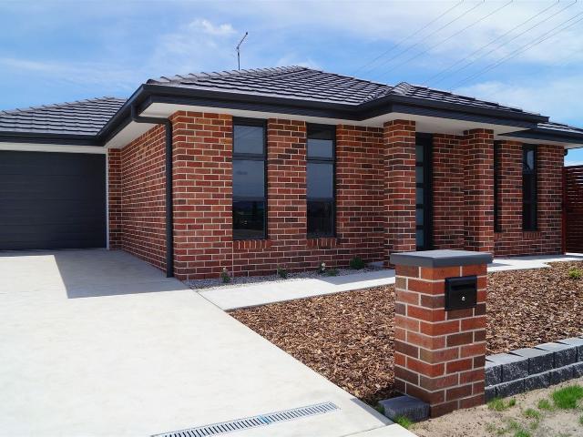 1/213 Mainwaring Street, BEAUTY POINT, TAS 7270
