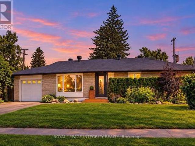 1213 Mcwatters Road, Ottawa, ON, K2C 3E7 house for sale | Listing ID X13871 | Royal LePage
