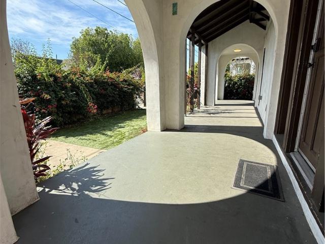 1213 W 24th