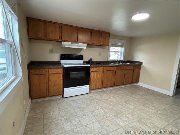 1213 W Mulberry Street