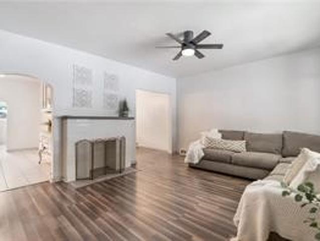 1213 4th Ave