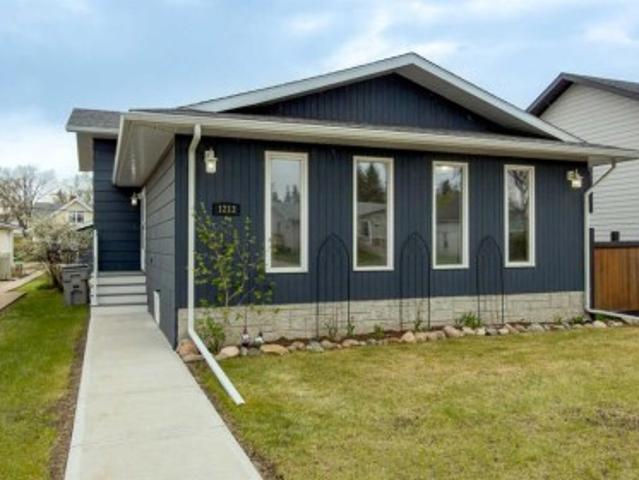 1213 4 Avenue, Wainwright, AB, T9W 1G7 house for sale | Listing ID A2314 | Royal LePage