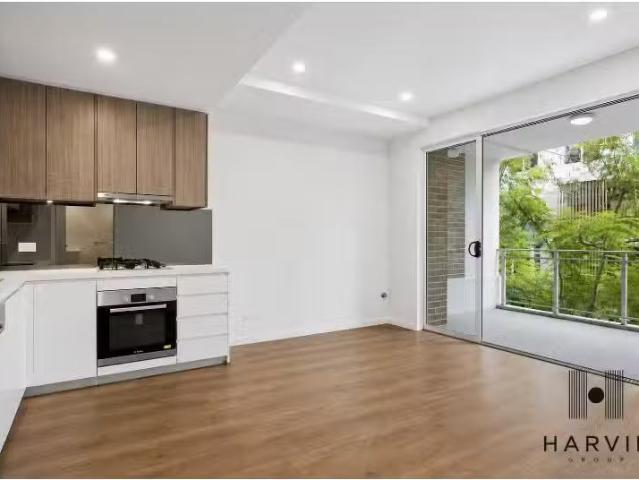 12/1 1A Pymble Avenue, Pymble Apartment for rent Listed by Em.