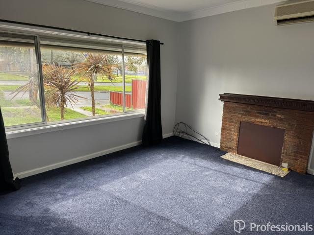 121 Coleraine RoadHamilton VIC 3300, Australia