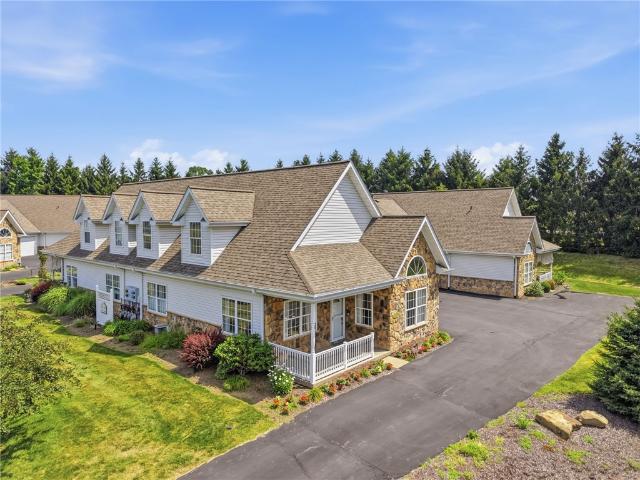 121 Canter Ln