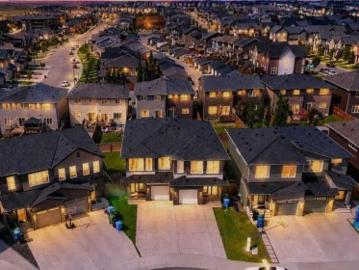 121 Carringvue Park Nw, Calgary, AB, T3P 1L1 house for sale | Listing ID A2323 | Royal LePage