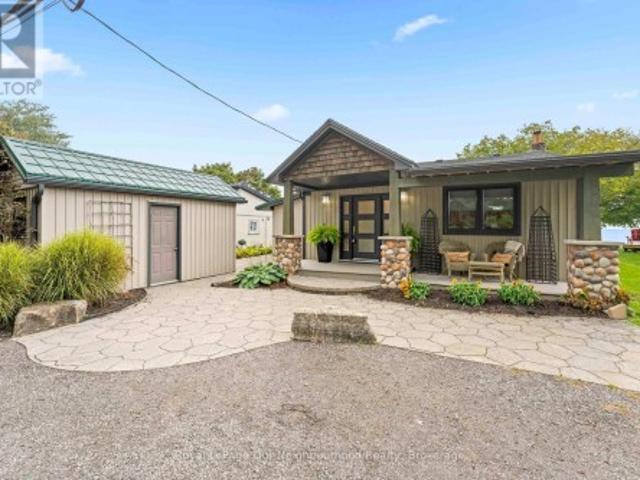 121 Cedar Crest Beach Road, Clarington Bowmanville, ON, L1C 3K3 house for sale | Listing ID E13767 | Royal LePage