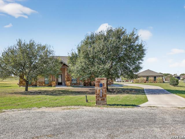 121 Abrego Mount