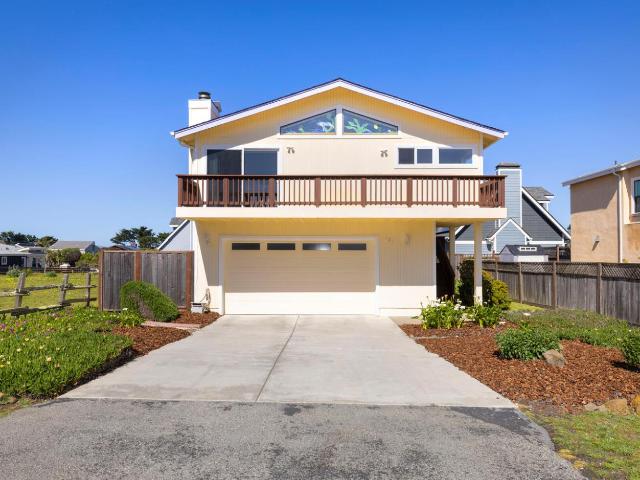 121 Bernal Ave, Moss Beach, CA 94038 | MLS #ML82041