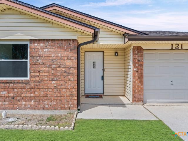 121 Bridle Drive