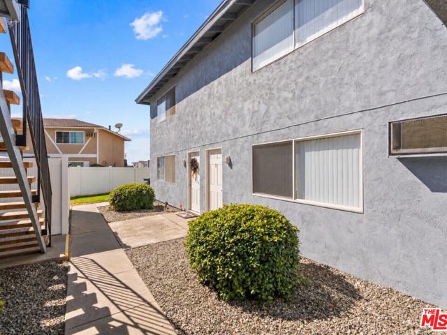 121 Greentree Lane
