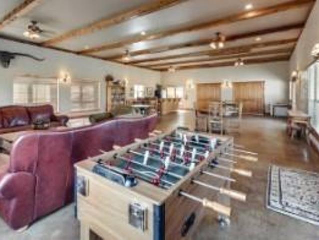 121 Dodge City Court