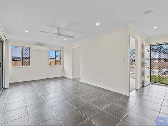 1/21 Dugong Crescent, Deception Bay – Space for the Whole Household