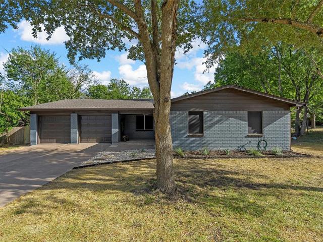 121 E Dawn Drive