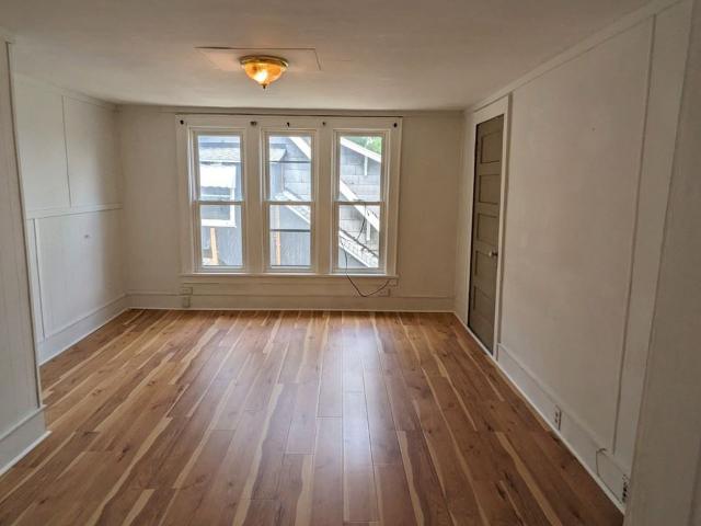 121 E Holbrook Avenue 2 Bedroom Apartment for Rent at 121 E Holbrook Ave, Muskegon, MI 49442 Marsh Field